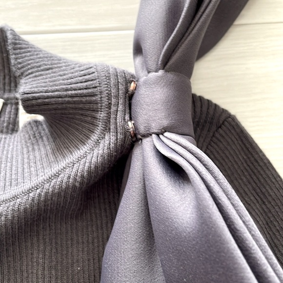 Ted Baker London Grey Cashmere Blend Knit Top w/ Shoulder Bow - Picture 5 of 13